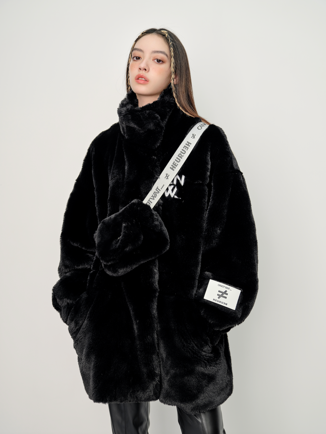 HEURUEH x CANOTWAIT_ Faux Fur Field Coat